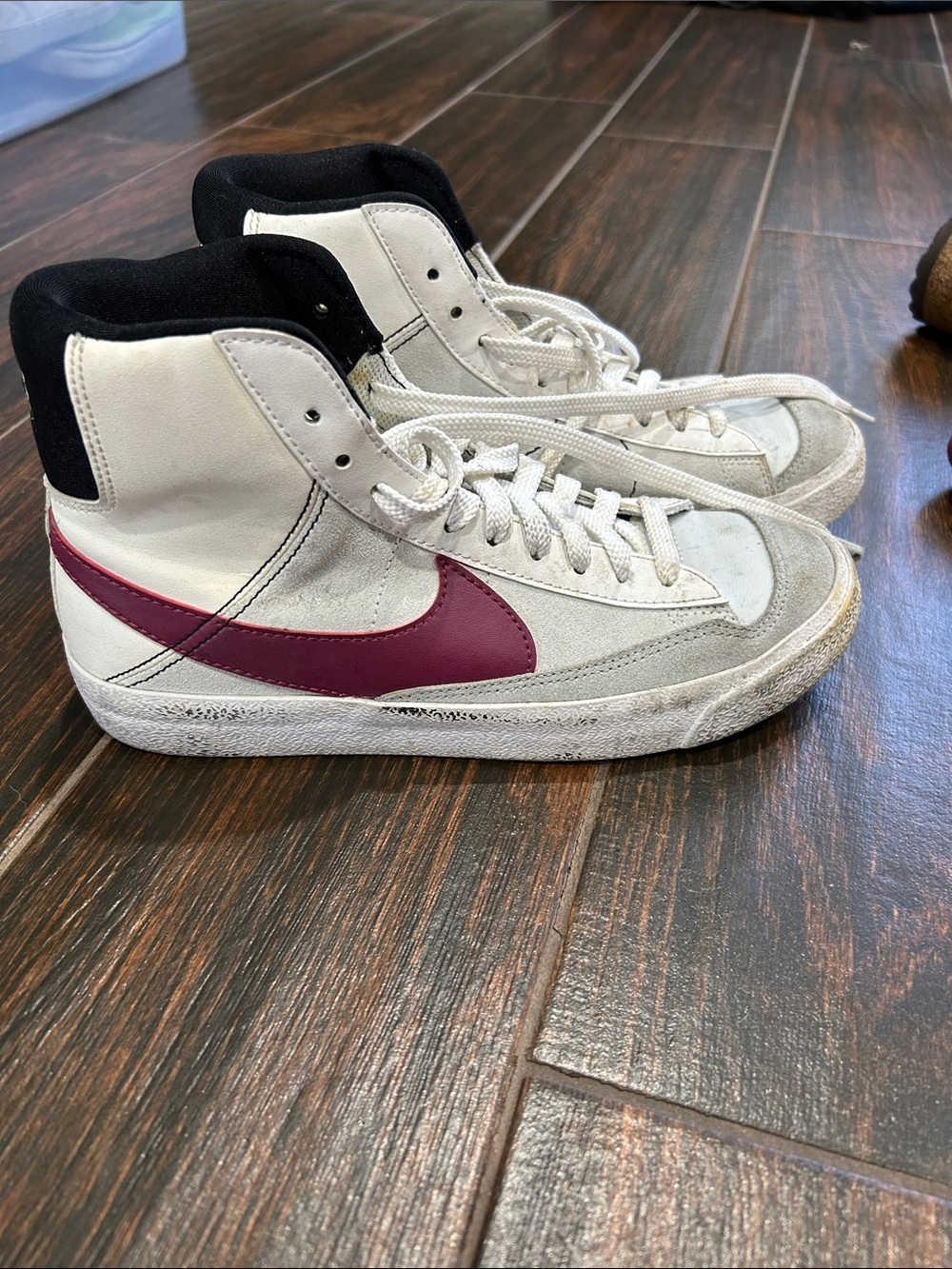 Nike Women’s High-Top Sneakers in White with Burgundy Swoosh